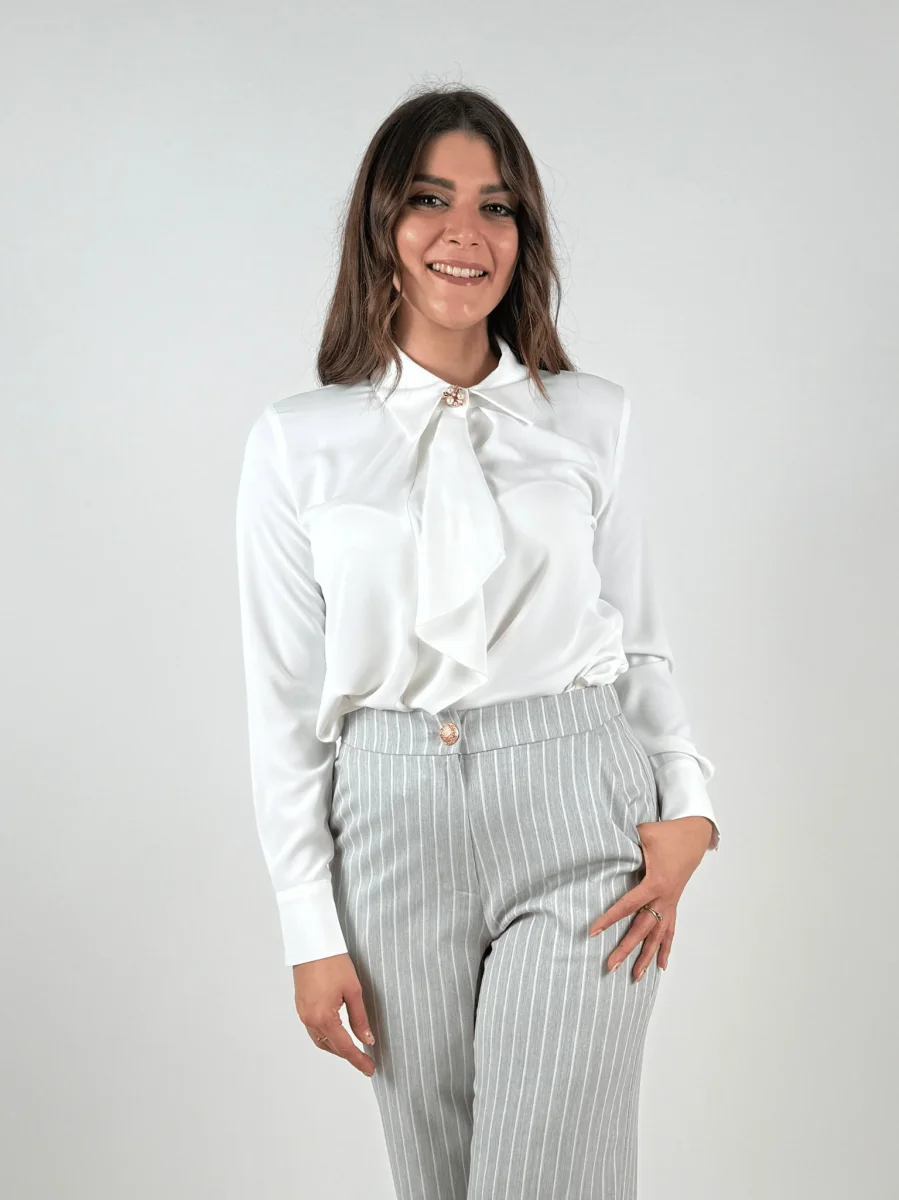 Camicia con morbida rouche asimmetrica Donna - Rinascimento - immagine 2