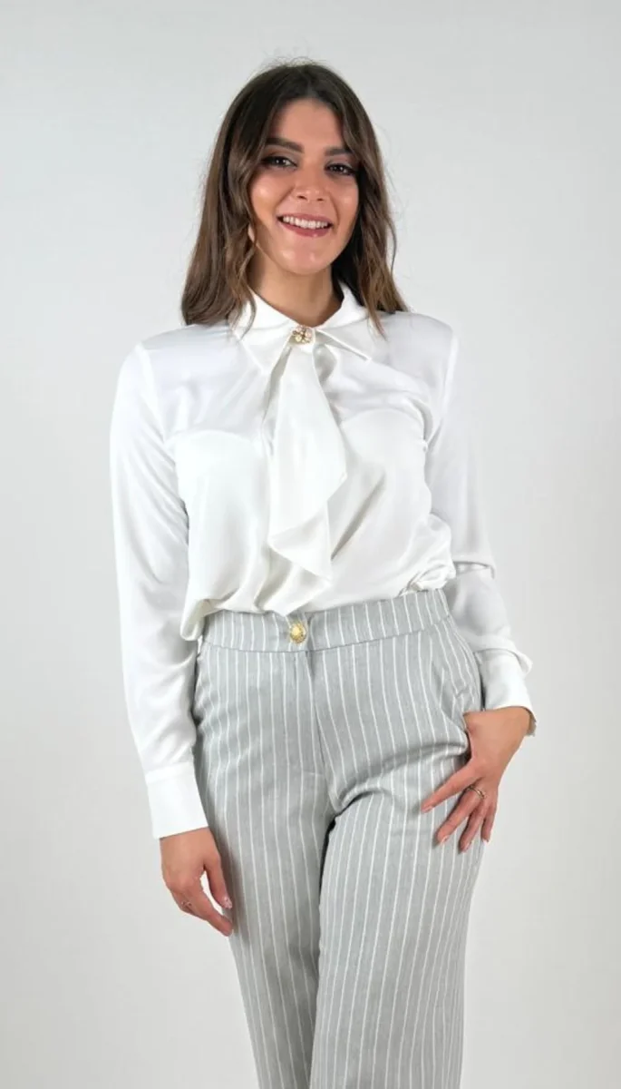 Camicia con morbida rouche asimmetrica Donna - Rinascimento - immagine 4