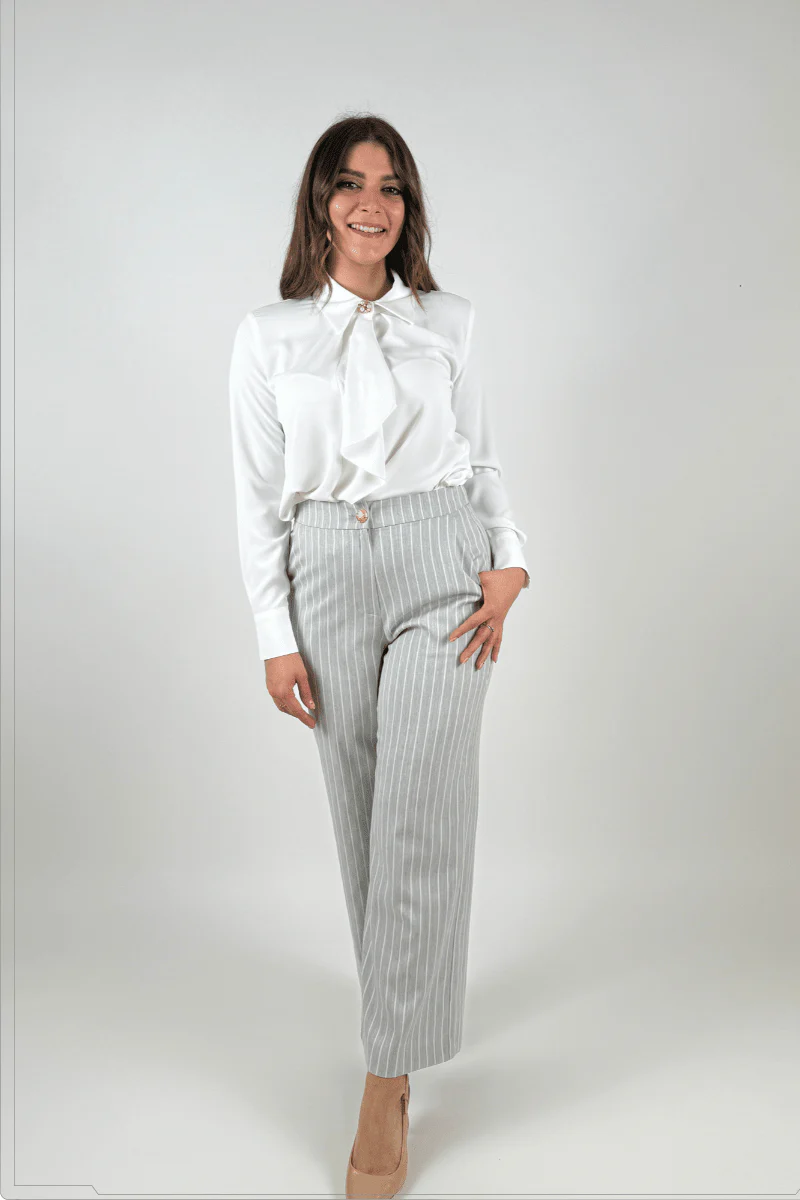 Camicia con morbida rouche asimmetrica Donna - Rinascimento - immagine 7