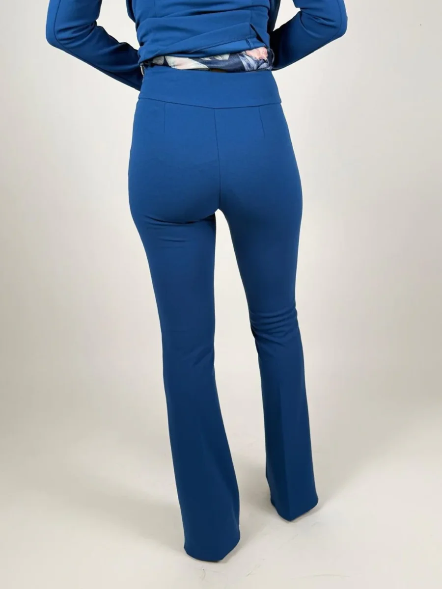 Pantalone a zampa in scuba crepe Donna - Rinascimento - immagine 8